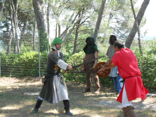 combats-journees-medievales-beaucaire